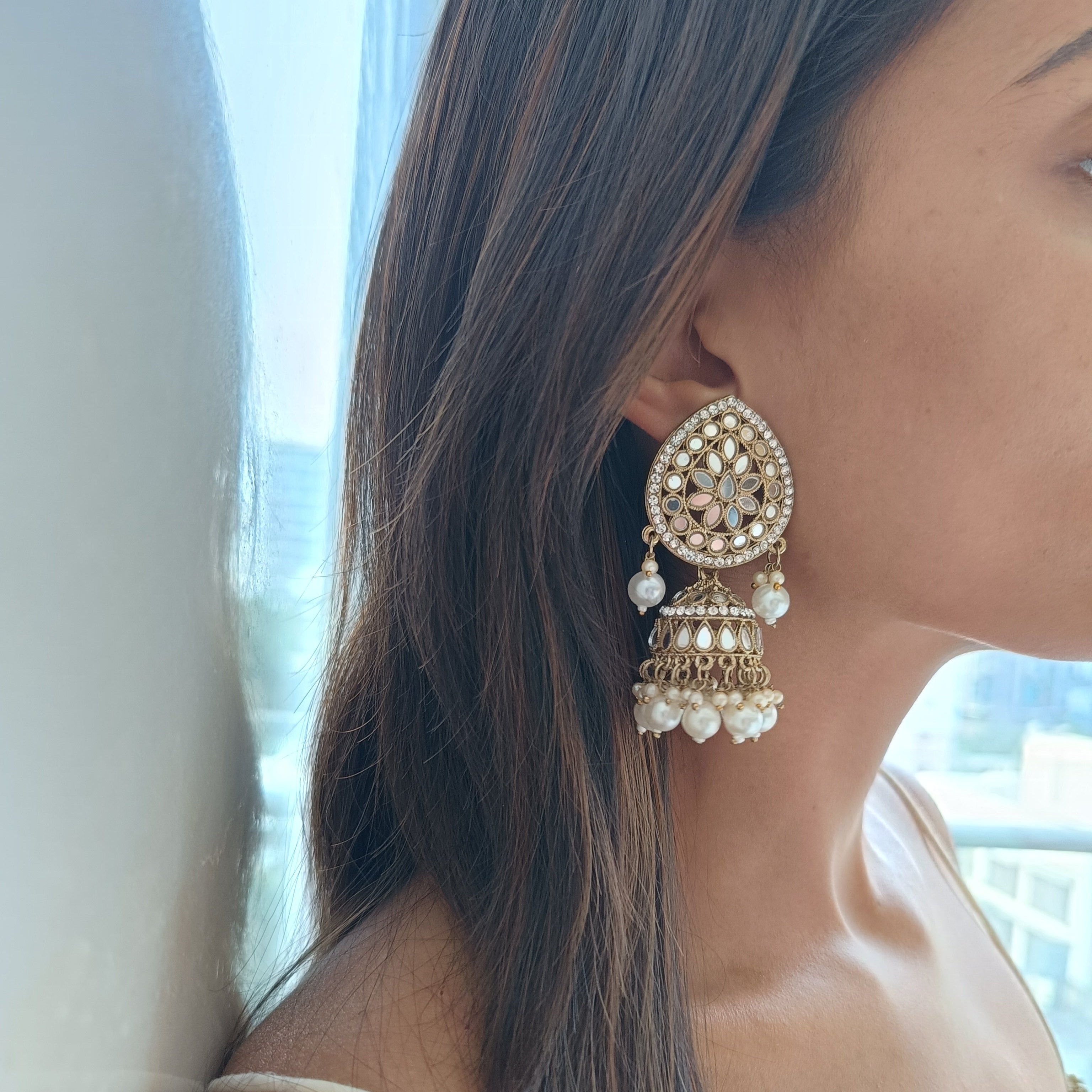 Bansari Earrings & Mang Tikka Set