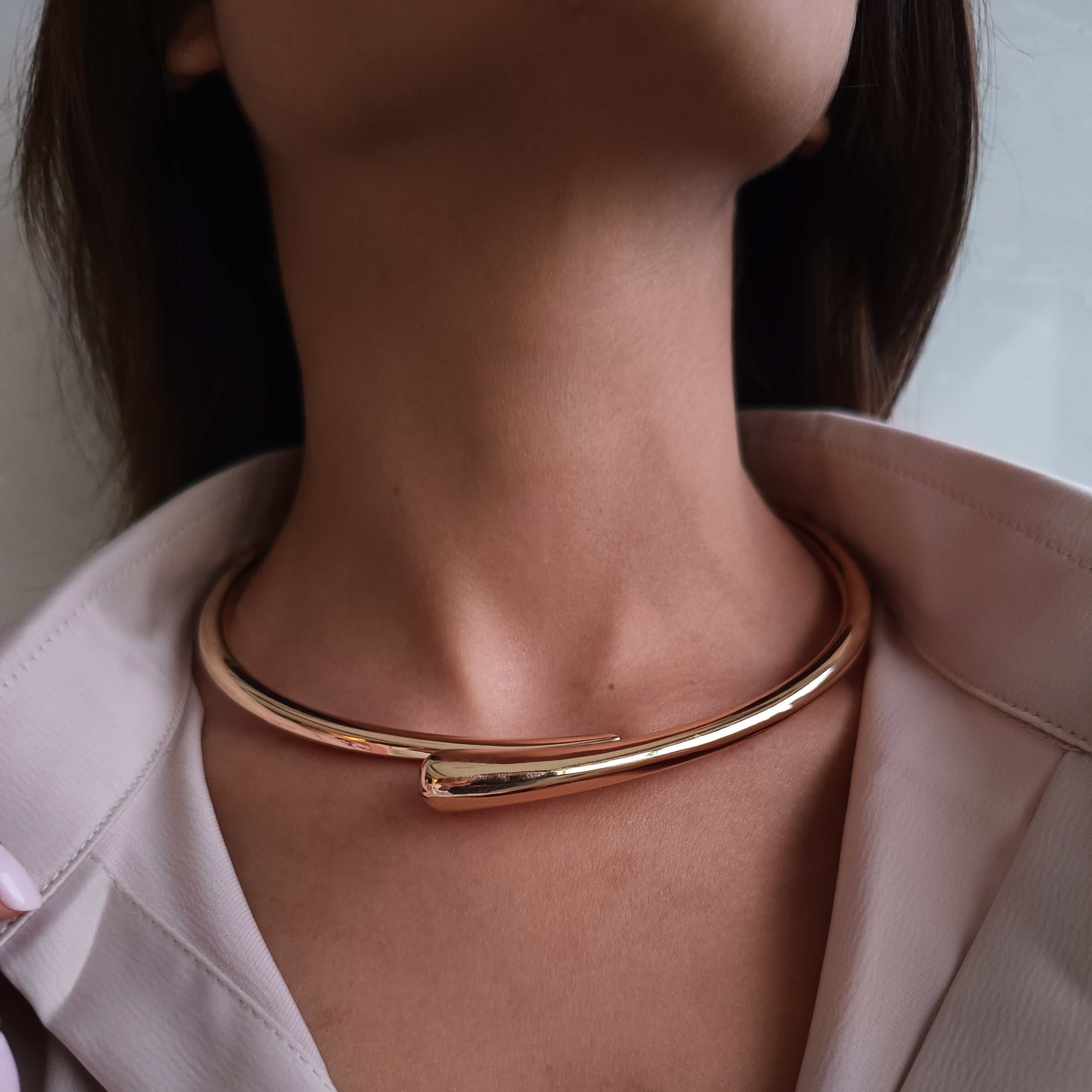 Golden Horizon Choker