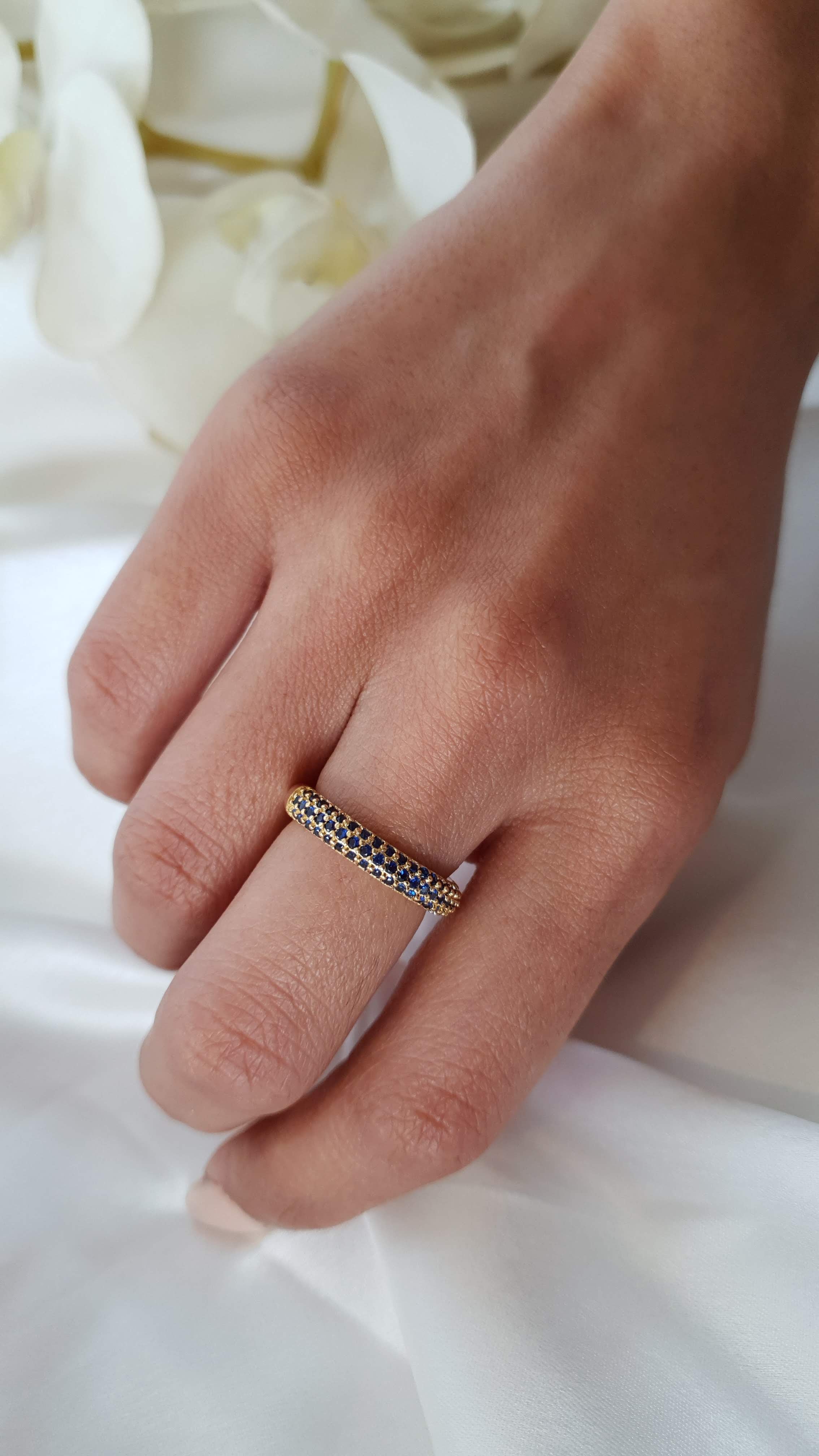 Karl Eternity Ring (Blue)